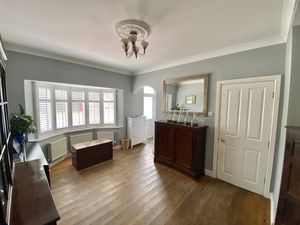 Dining Hall- click for photo gallery